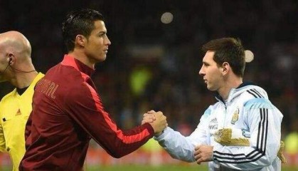  萨拉赫千里走单骑，红军客场险胜狼队保前三