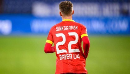  法兰克福德比战平局收场，双方攻防博弈难分胜负