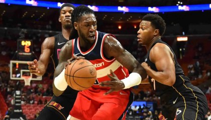  阿德巴约两双统治禁区，热火轻取活塞延续强势