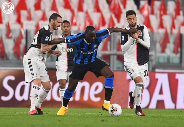  国际米兰主场强势取胜，继续领跑意甲积分榜首位  