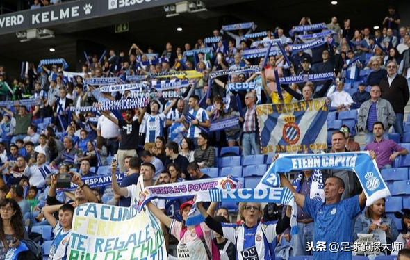  圣埃蒂安防守漏洞百出，惨遭对手痛击溃败