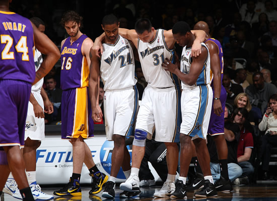  坎宁安准三双难救主，活塞不敌奇才遭遇五连败  