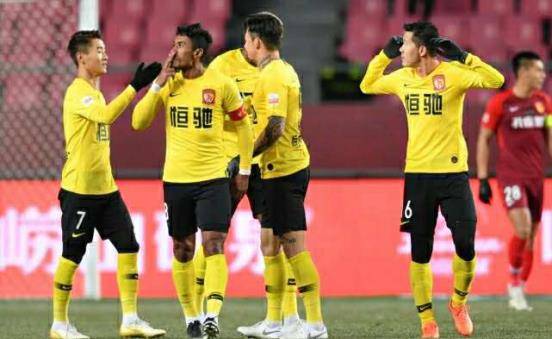  马赛锋线全面开花，主场大胜延续争冠悬念